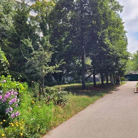 Sady Zoliborskie Warsaw Exterior photo